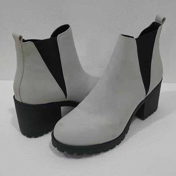 Dirty Laundry Women's Lisbon Ankle Boot  Size 9 Grey Boots - Picture 1 of 8